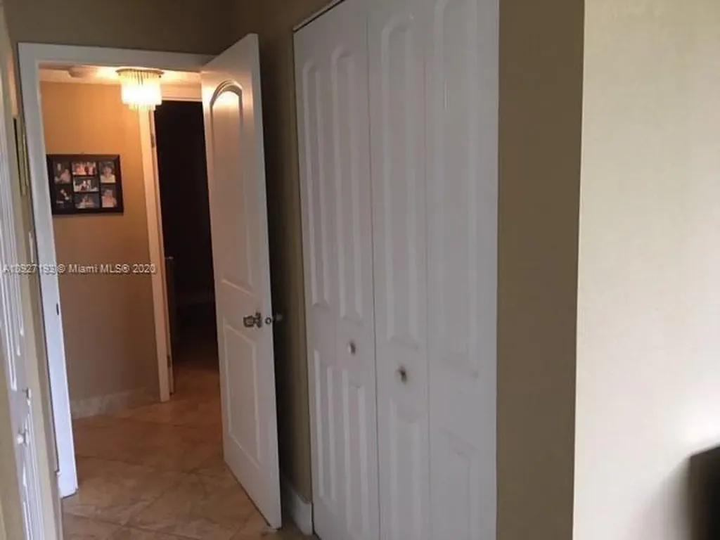 315 SE 11th Terrace Dania Beach FL 33004