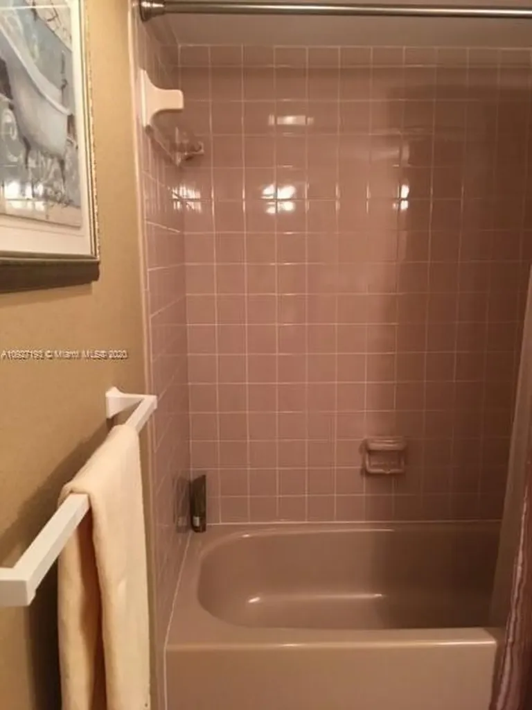 315 SE 11th Terrace Dania Beach FL 33004