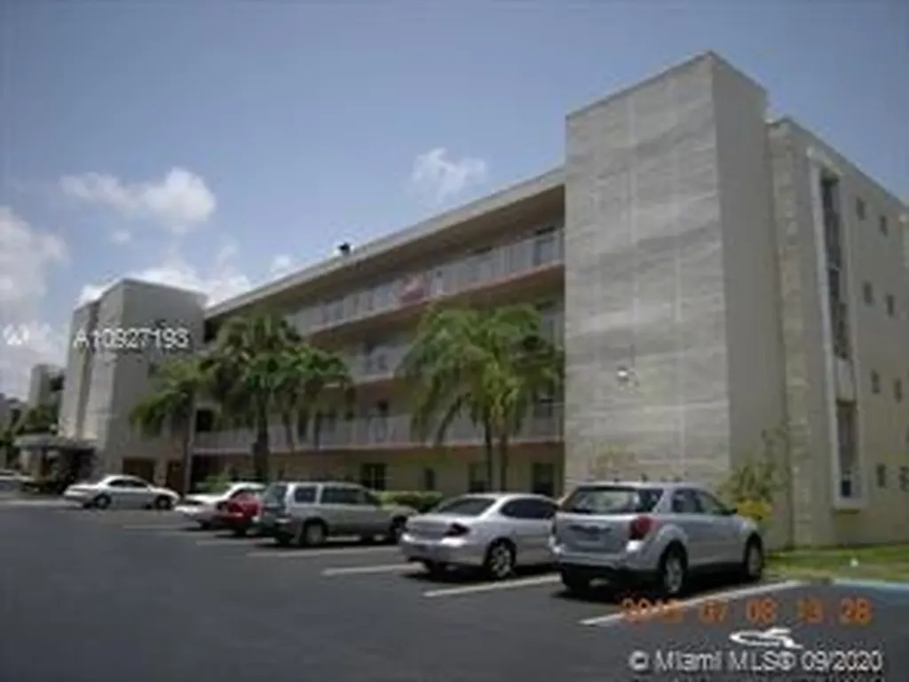 315 SE 11th Terrace Dania Beach FL 33004