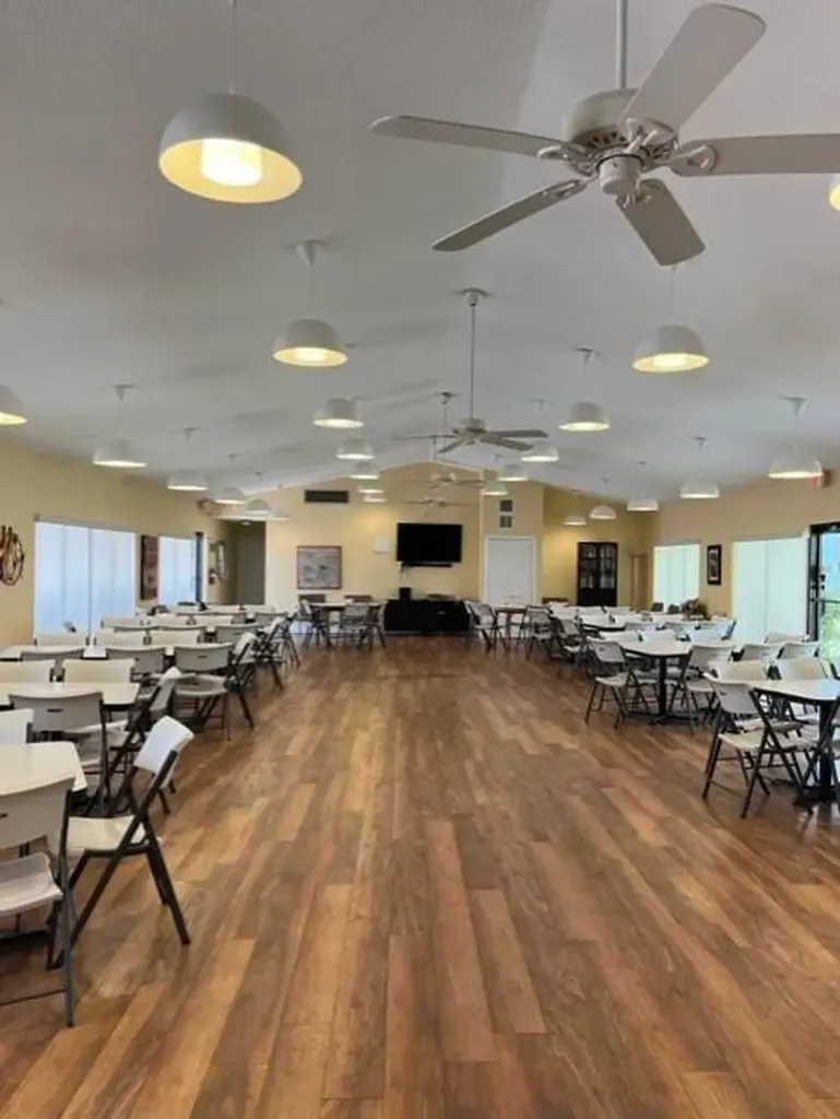 315 SE 11th Terrace Dania Beach FL 33004