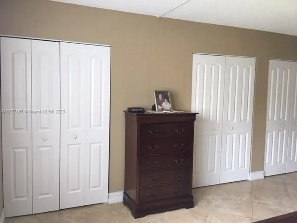 315 SE 11th Terrace Dania Beach FL 33004