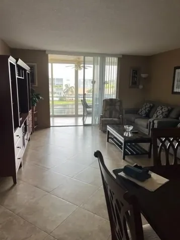 315 SE 11th Terrace Dania Beach FL 33004