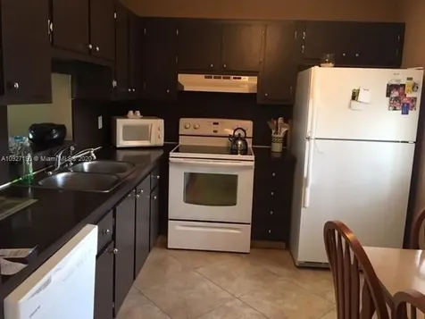 315 SE 11th Terrace Dania Beach FL 33004
