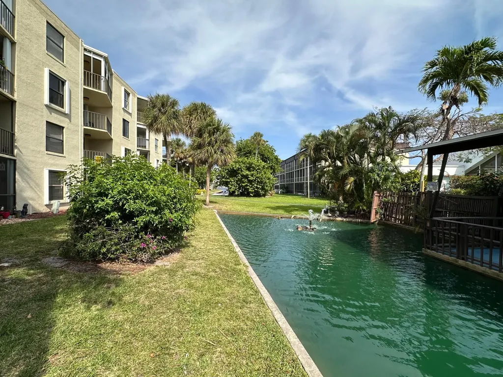 890 N Federal Highway Lantana FL 33462
