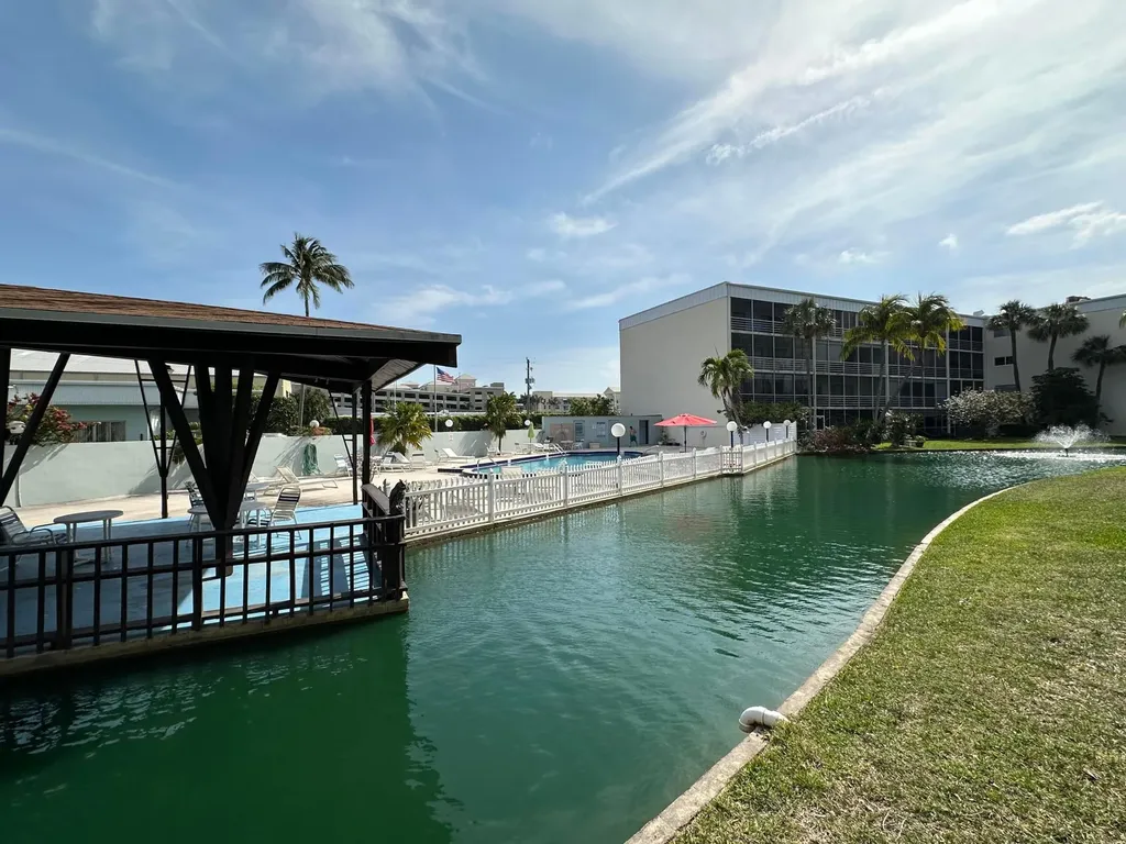 890 N Federal Highway Lantana FL 33462