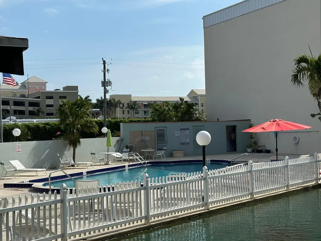 890 N Federal Highway Lantana FL 33462