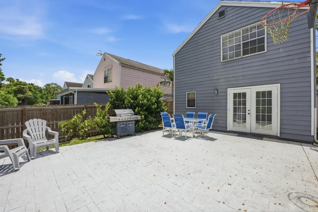 5825 Dewberry Way West Palm Beach FL 33415
