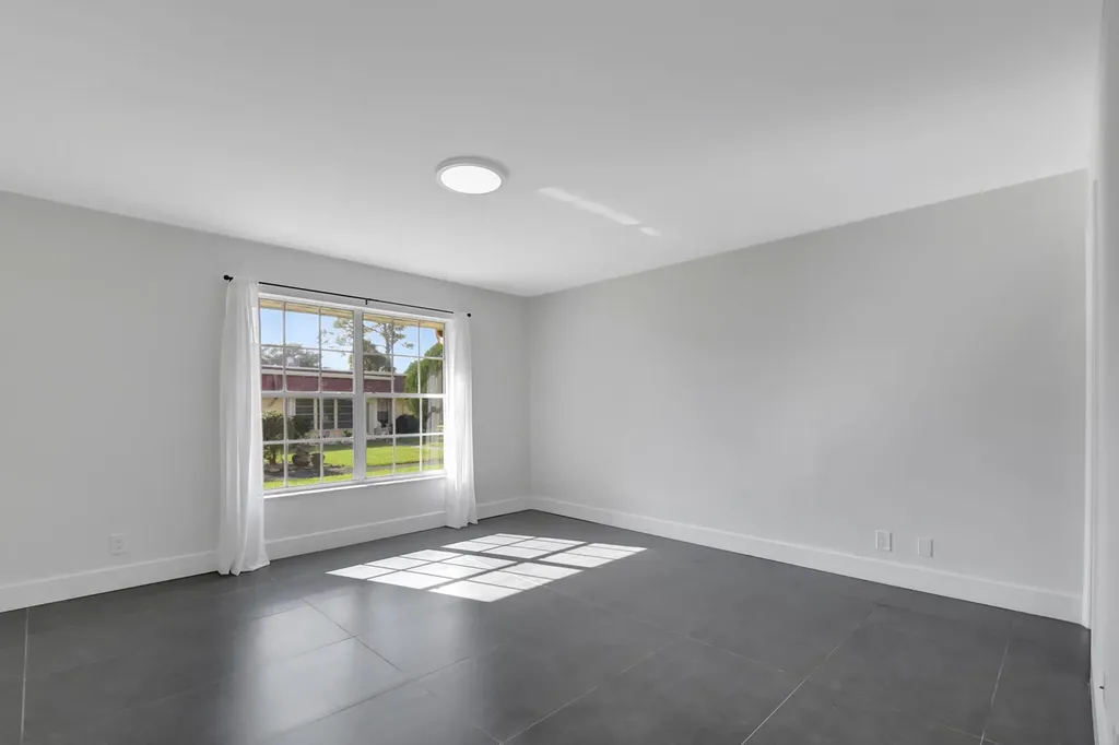 868 Worcester Lane Lake Worth FL 33467