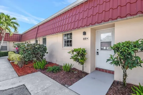 868 Worcester Lane Lake Worth FL 33467