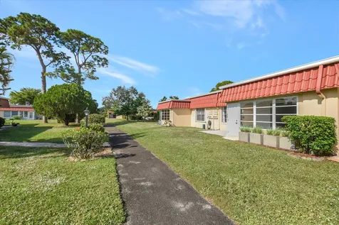 868 Worcester Lane Lake Worth FL 33467