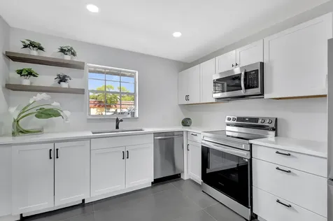868 Worcester Lane Lake Worth FL 33467