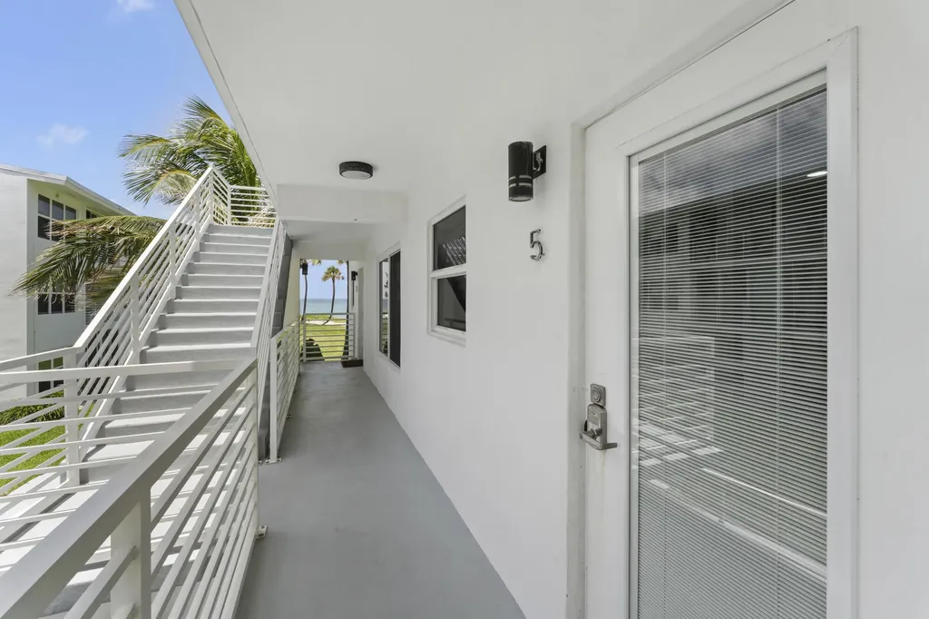 1041 Hillsboro Mile Hillsboro Beach FL 33062