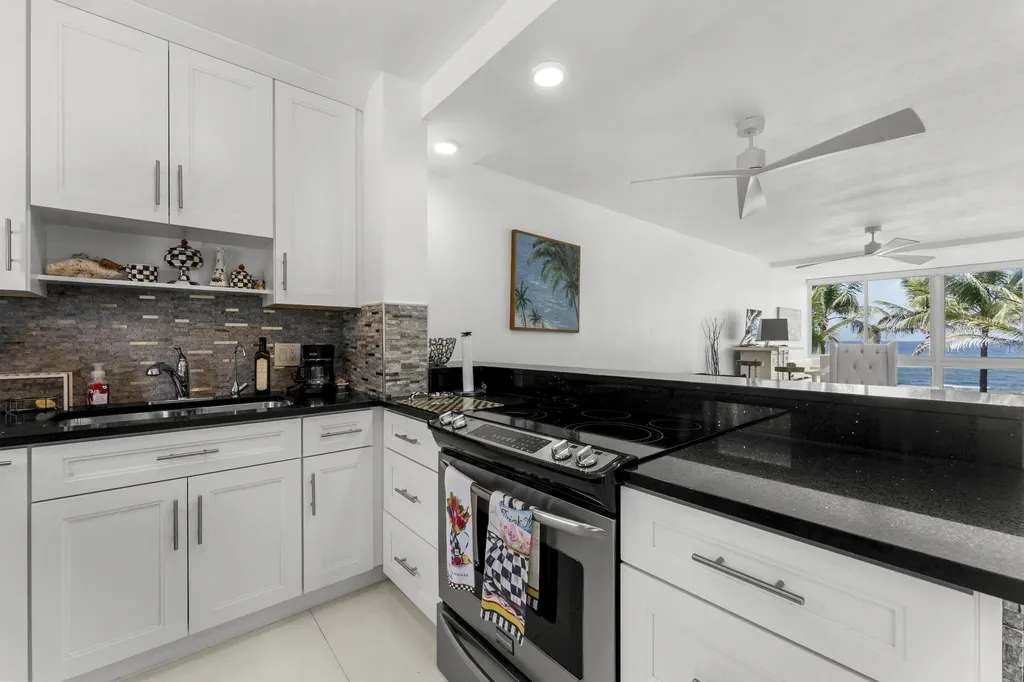 1041 Hillsboro Mile Hillsboro Beach FL 33062