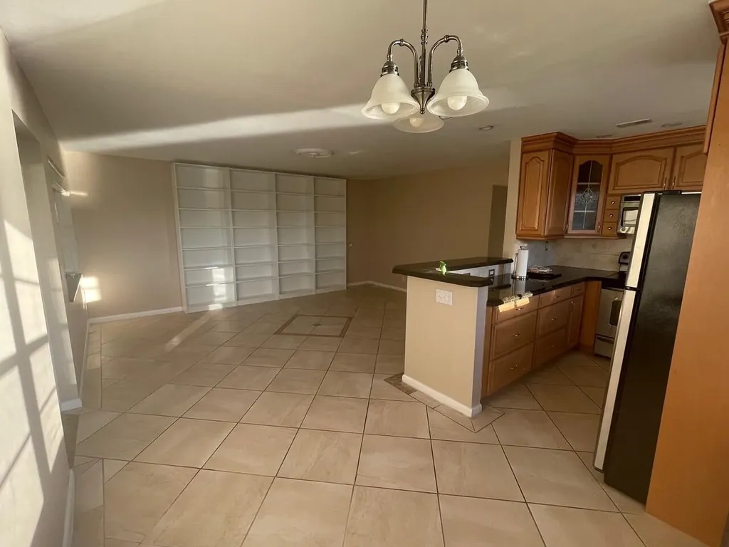 13 Chatham A West Palm Beach FL 33417