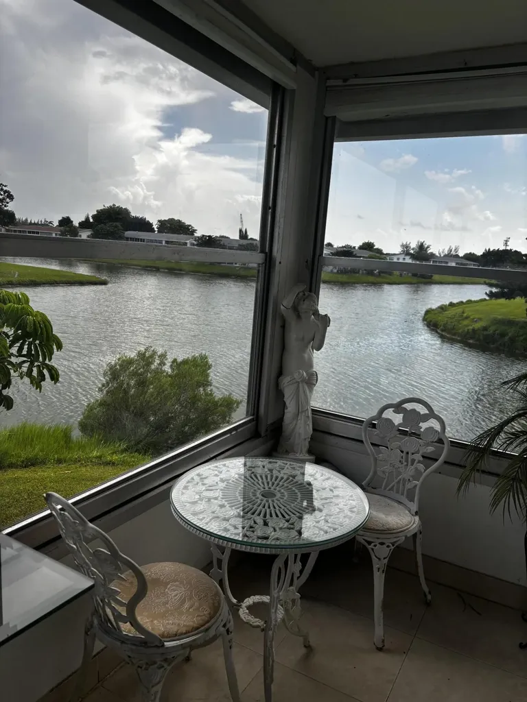13 Chatham A West Palm Beach FL 33417