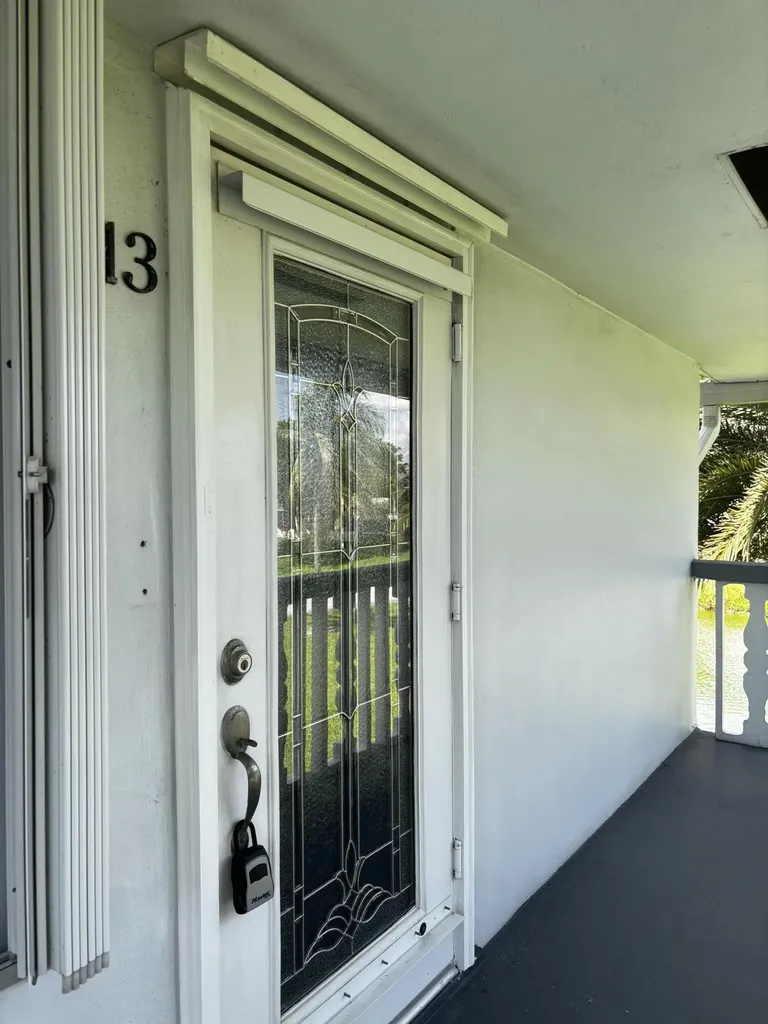 13 Chatham A West Palm Beach FL 33417