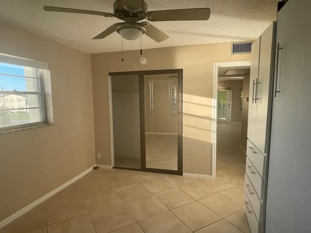 13 Chatham A West Palm Beach FL 33417