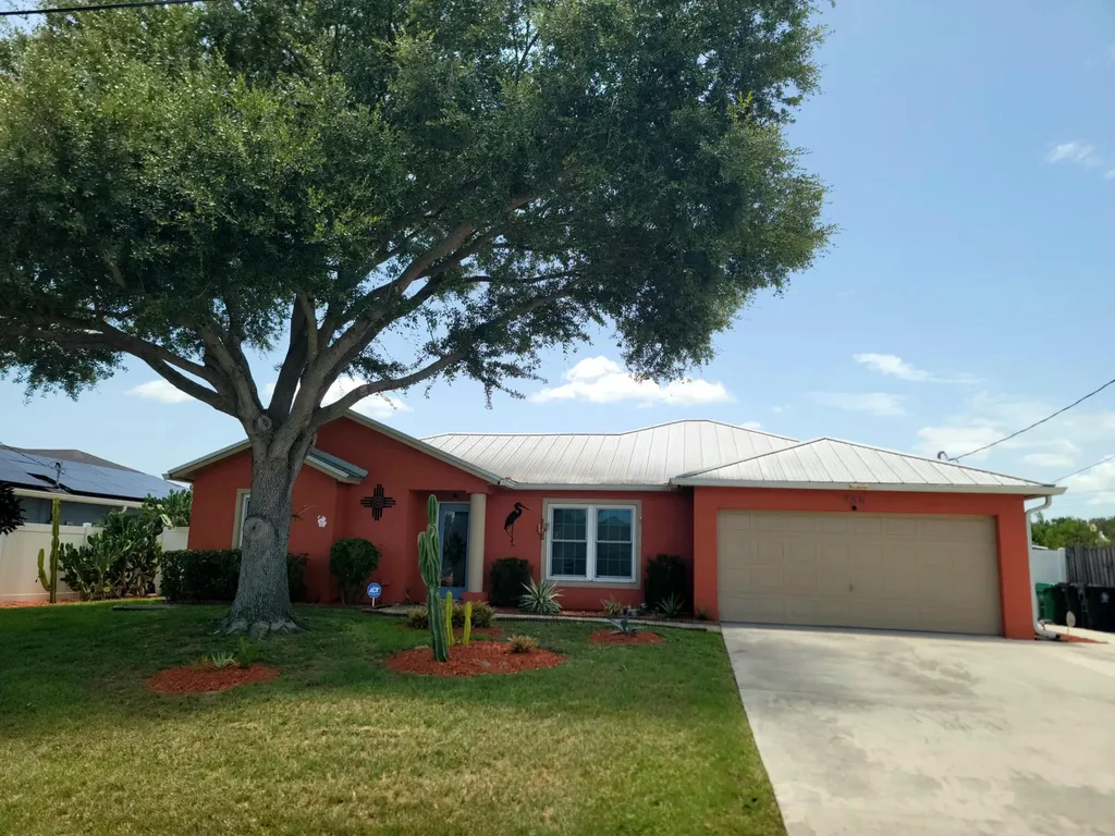 786 SW Lakehurst Drive Port St Lucie FL 34983