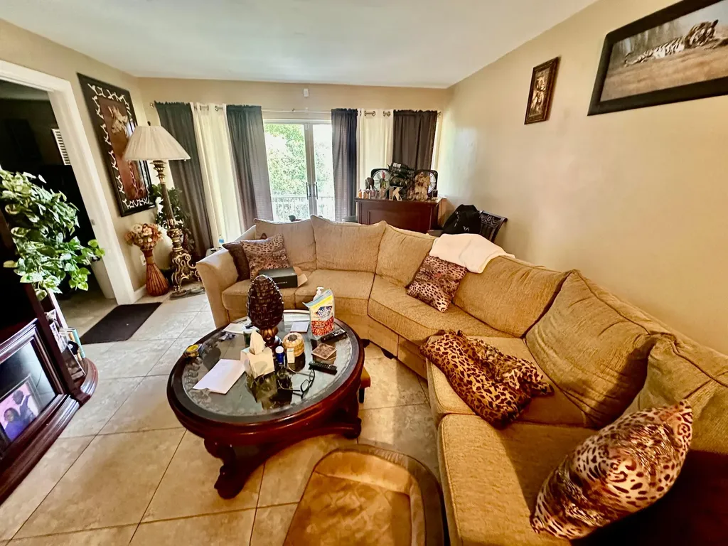 1505 Crescent Circle Lake Park FL 33403