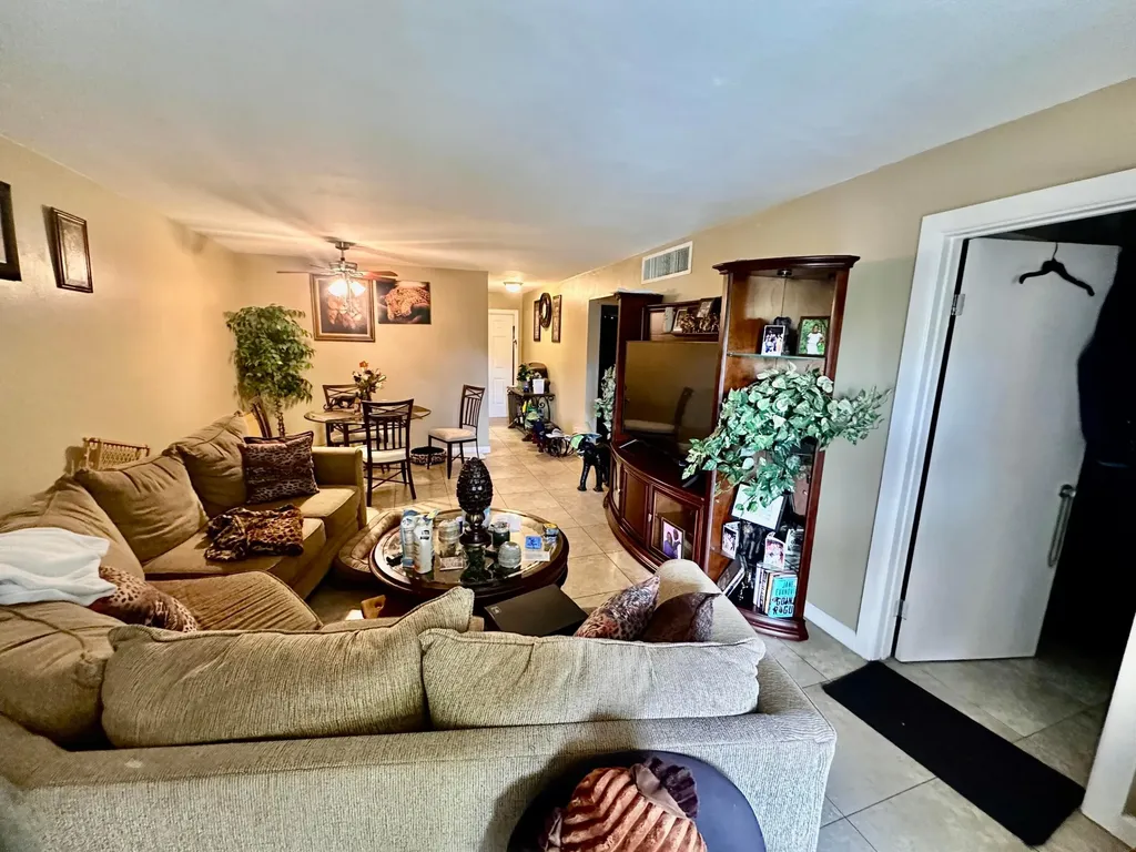 1505 Crescent Circle Lake Park FL 33403