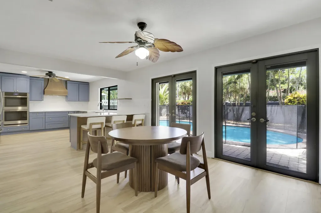 1119 Rainwood Circle Palm Beach Gardens FL 33410