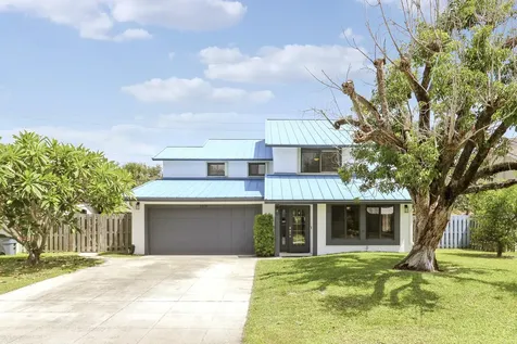 1119 Rainwood Circle W Palm Beach Gardens FL 33410