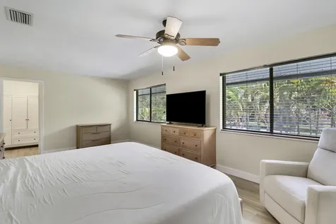 1119 Rainwood Circle W Palm Beach Gardens FL 33410