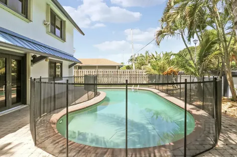 1119 Rainwood Circle W Palm Beach Gardens FL 33410