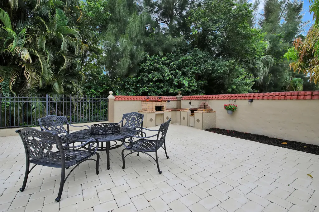 9441 Old Pine Road Boca Raton FL 33428