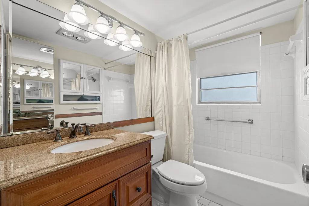 265 Newport R Drive Deerfield Beach FL 33442