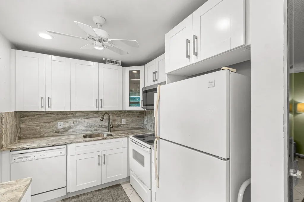 265 Newport R Drive Deerfield Beach FL 33442