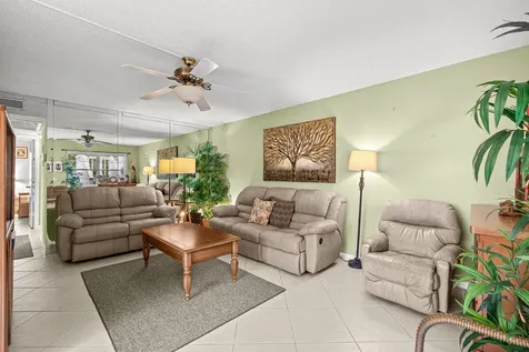 265 Newport R Drive Deerfield Beach FL 33442