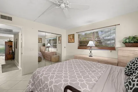 265 Newport R Drive Deerfield Beach FL 33442