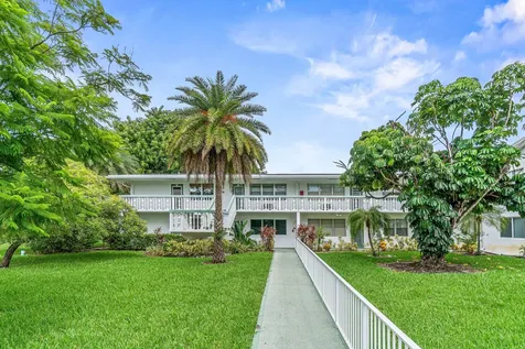 265 Newport R Drive Deerfield Beach FL 33442