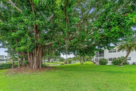 265 Newport R Drive Deerfield Beach FL 33442