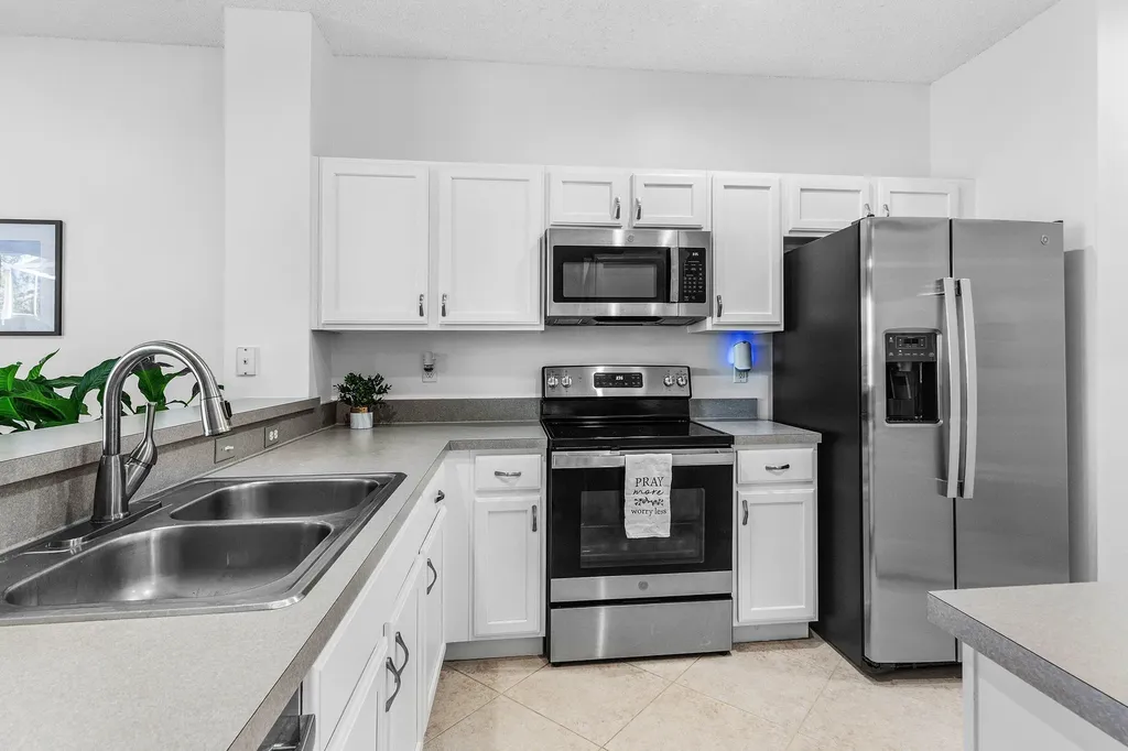 7874 Sienna Springs Drive Lake Worth FL 33463