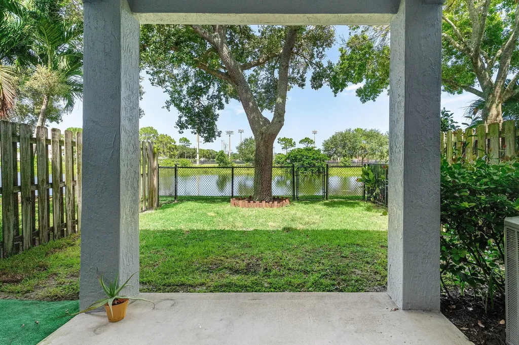 7874 Sienna Springs Drive Lake Worth FL 33463