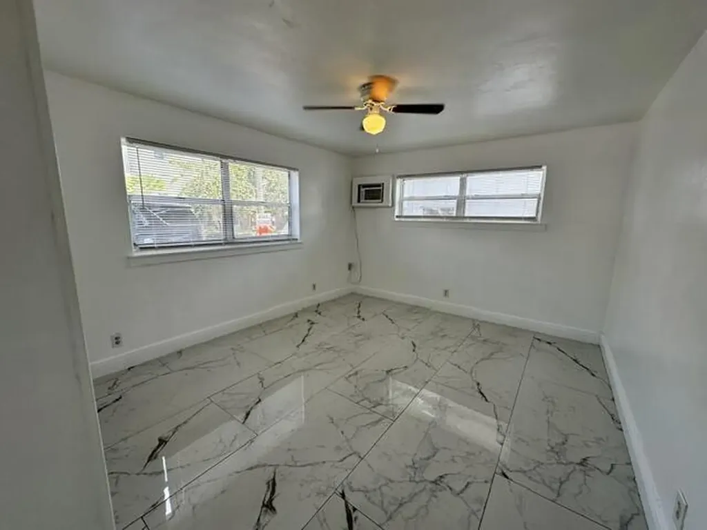 844 NE 17th Way Fort Lauderdale FL 33304