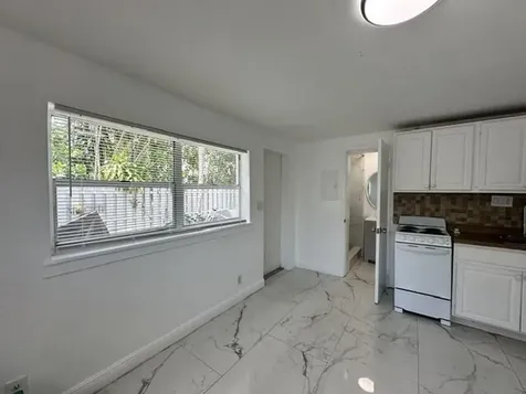 844 NE 17th Way Fort Lauderdale FL 33304