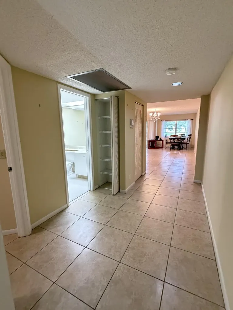 1300 SW 125th Avenue Pembroke Pines FL 33027