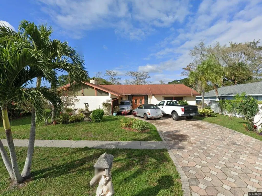 2552 Canterbury Drive S Riviera Beach FL 33407