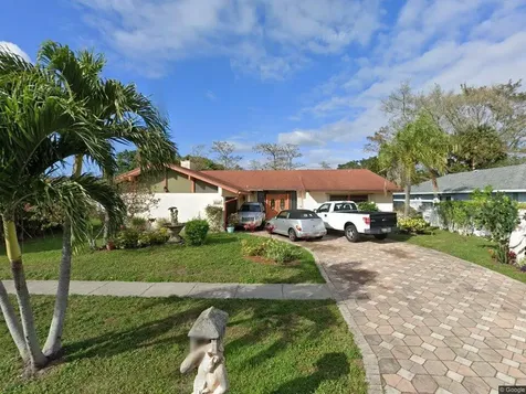 2552 Canterbury Drive S Riviera Beach FL 33407