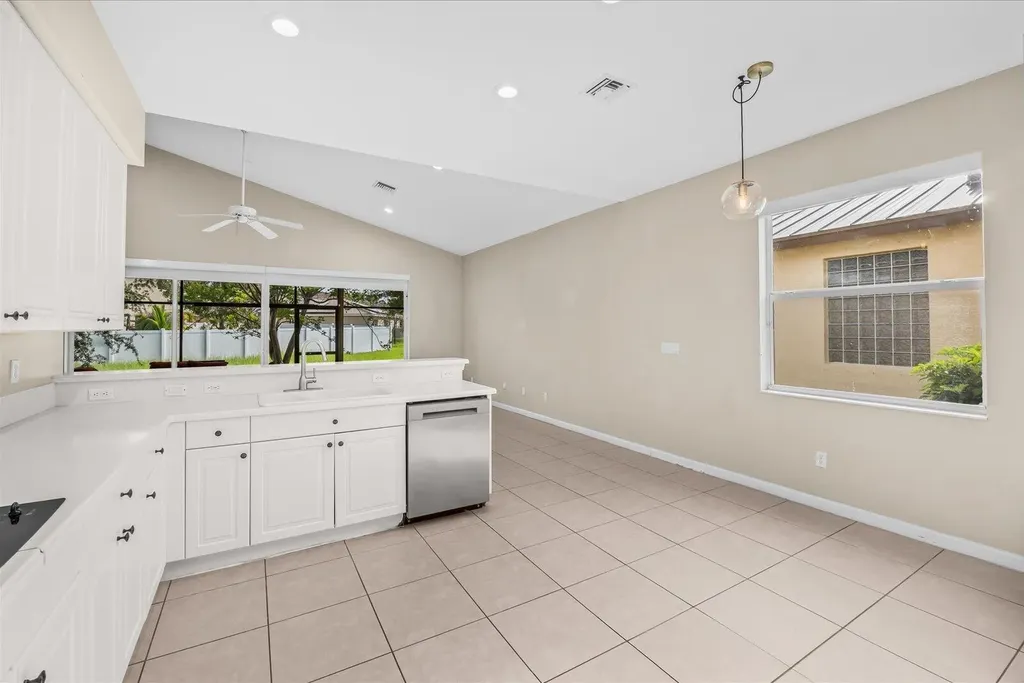 2166 SW Newport Isle Boulevard Port St Lucie FL 34953