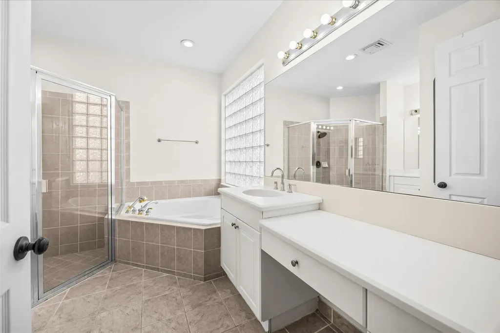 2166 SW Newport Isle Boulevard Port St Lucie FL 34953