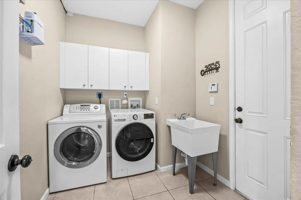 2166 SW Newport Isle Boulevard Port St Lucie FL 34953