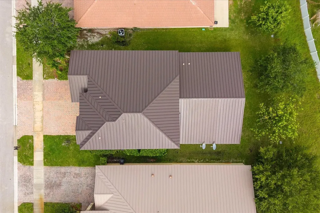 2166 SW Newport Isle Boulevard Port St Lucie FL 34953