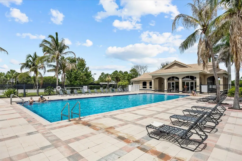 2166 SW Newport Isle Boulevard Port St Lucie FL 34953