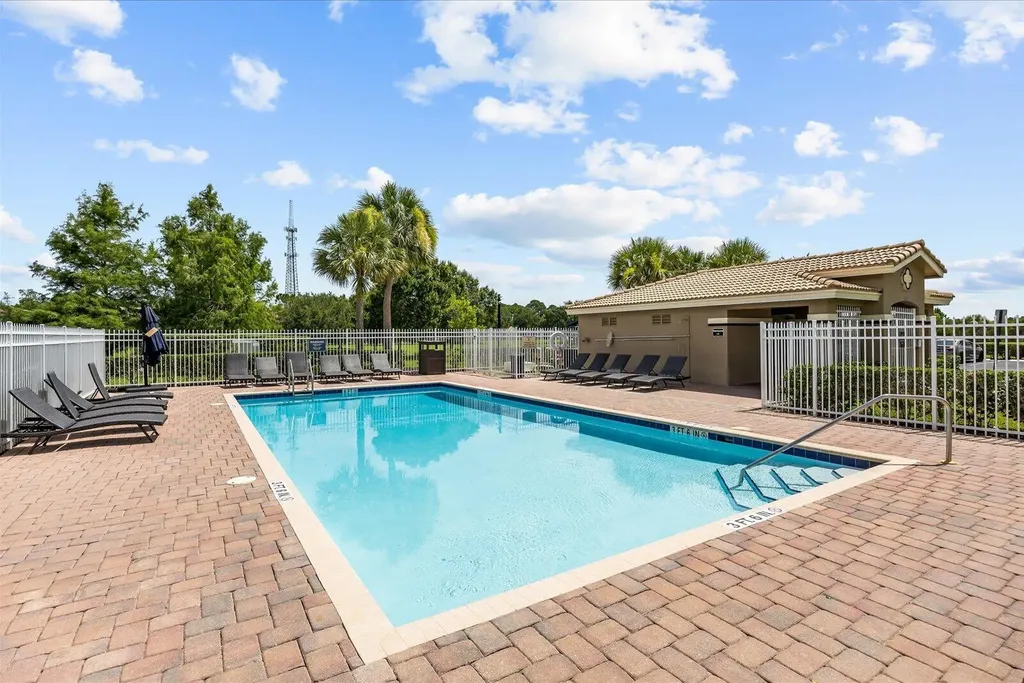 2166 SW Newport Isle Boulevard Port St Lucie FL 34953