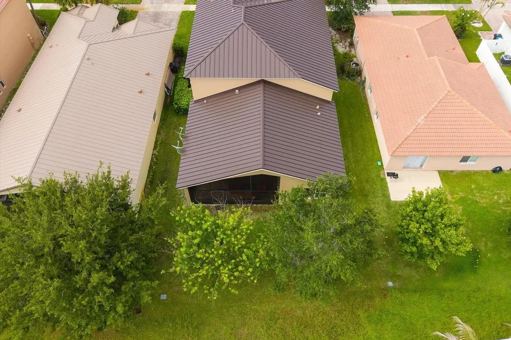 2166 SW Newport Isle Boulevard Port St Lucie FL 34953