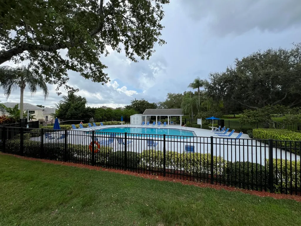 8870 Woodside Court Davie FL 33328